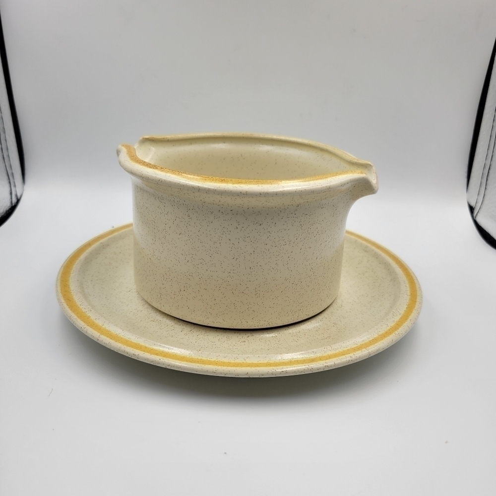 VTG Hearthside Garden Festival Gravy Boat & Underplate